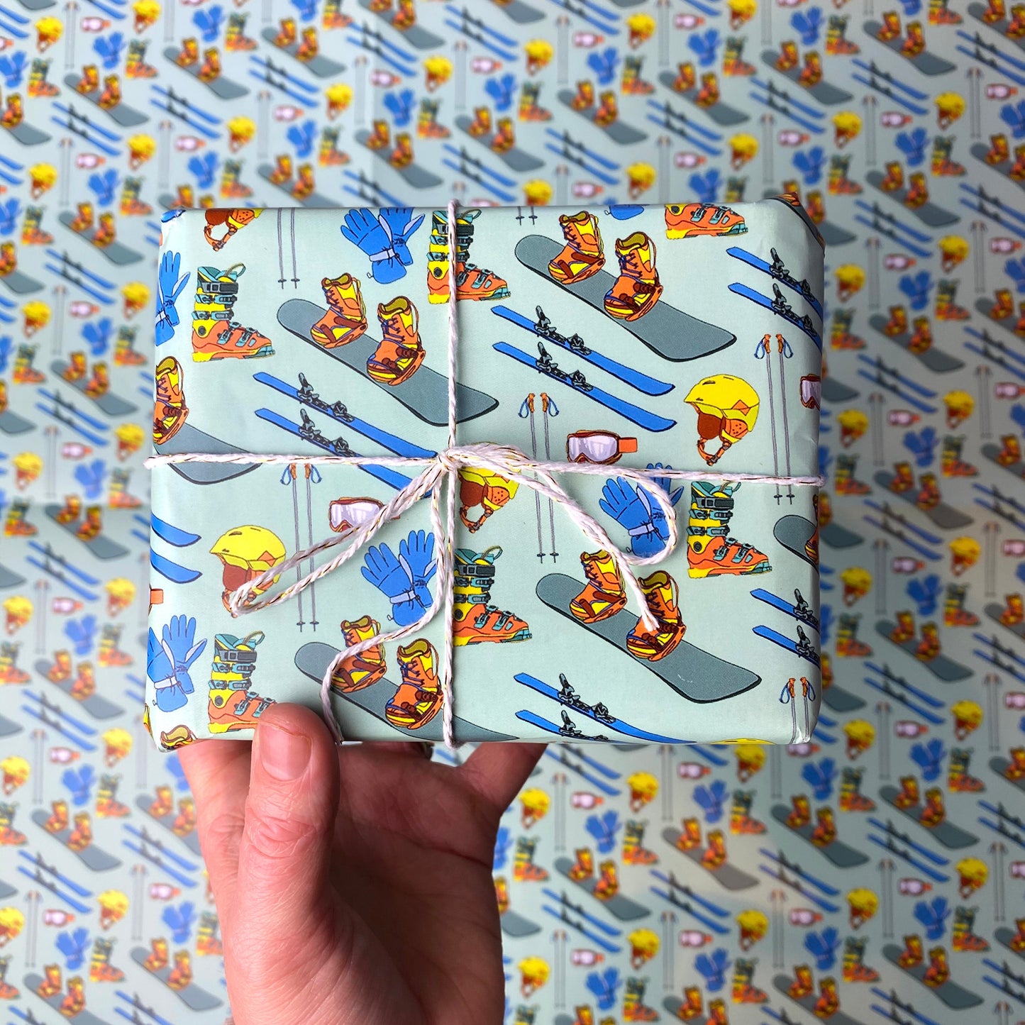 Snowboard / Skiing Gear Wrapping Paper